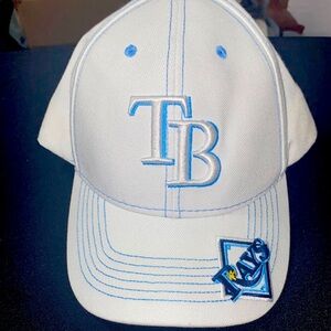 TAMPA  BAY RAYS BASEBALL HAT GENERAL MERCH ONE SIZE  FITS MOST CLEAN WHITE BLUE